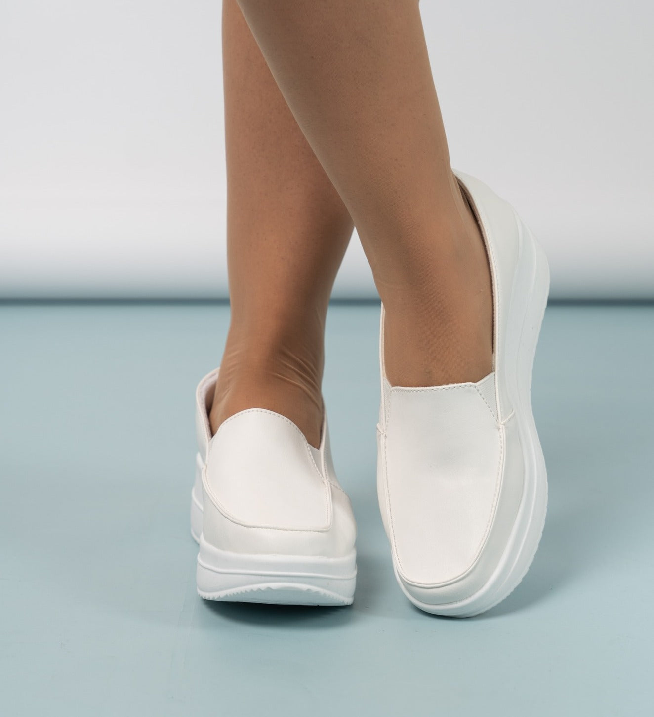 Zapatos Modelo Mia – Enfermera En Alerta